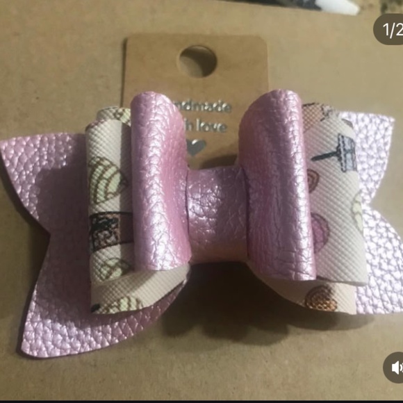 FauxLeather bows - Picture 1 of 1